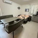 Gt Apartment