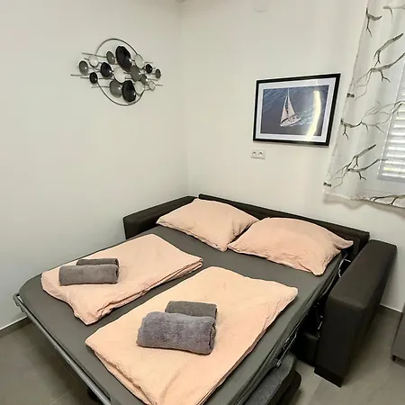 Gt Apartmán Nerezine