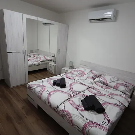 Gt Apartment