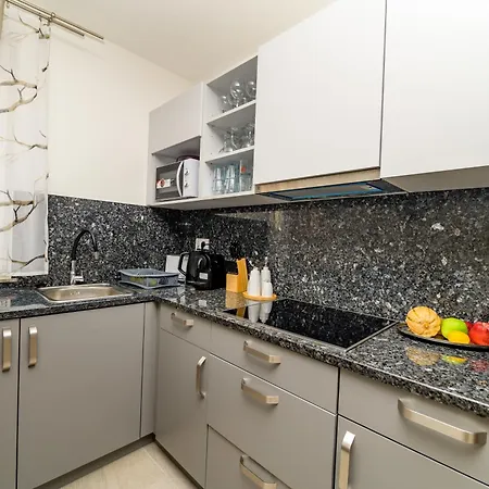 Gt Apartment