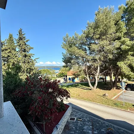 Apartment Gt Nerezine